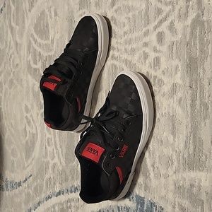 Vans mens size 7 black/red